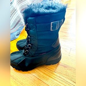 Norti waterproof black winter boot size 7 never worn